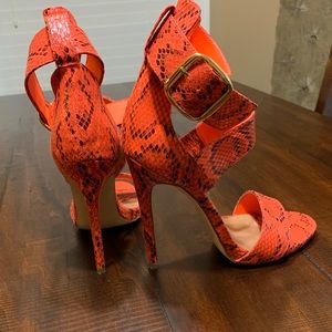 Summer Heel with a Pop of Color